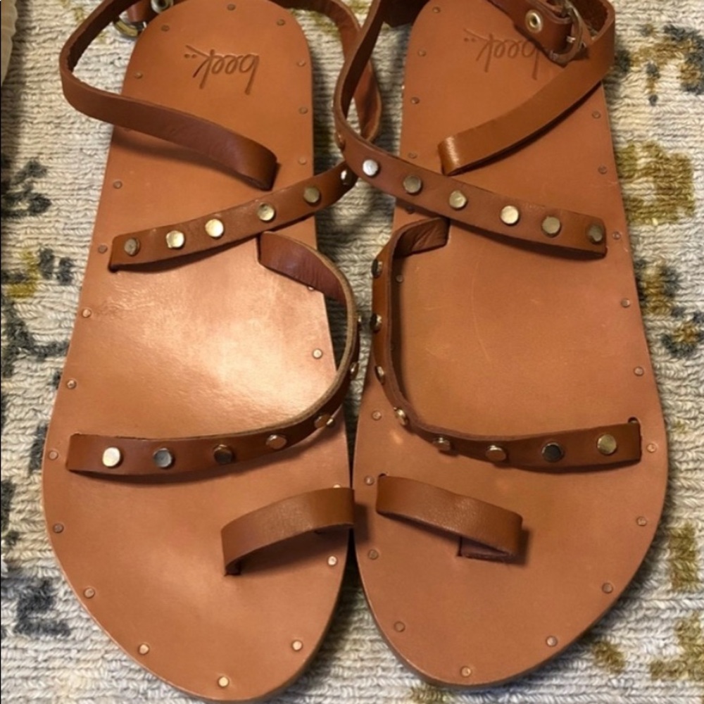 Beek Lorikeet Sandals Size 8